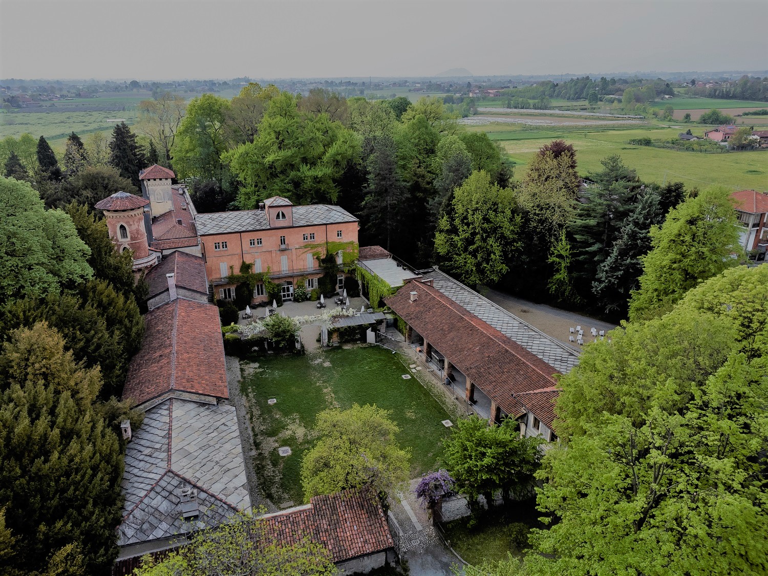 La corte rustica vista dall'alto